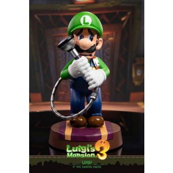 LUIGI'S MANSION 3 – LUIGI 9" PVC STATUE