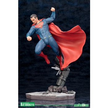 BATMAN v SUPERMAN: DAWN OF JUSTICE MOVIE SUPERMAN ARTFX+ STATUE 