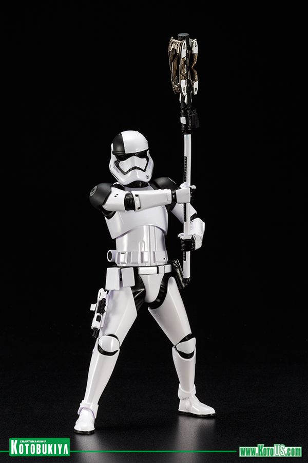 STAR WARS THE LAST JEDI FIRST ORDER STORMTROOPER EXECUTIONER ARTFX+