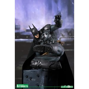 DC COMICS BATMAN: ARKHAM KNIGHT BATMAN ARTFX+ STATUE 