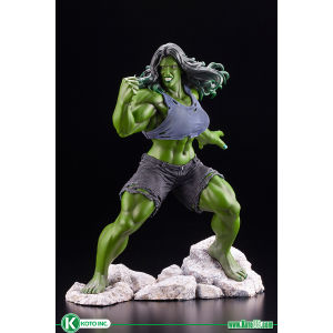 MARVEL UNIVERSE SHE-HULK ARTFX PREMIER