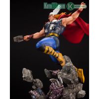 MARVEL UNIVERSE_THOR AVENGERS FINE ART STATUE - Kotous Store