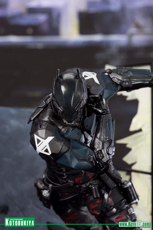 DC COMICS BATMAN: ARKHAM KNIGHT ~ ARKHAM KNIGHT ARTFX+ STATUE